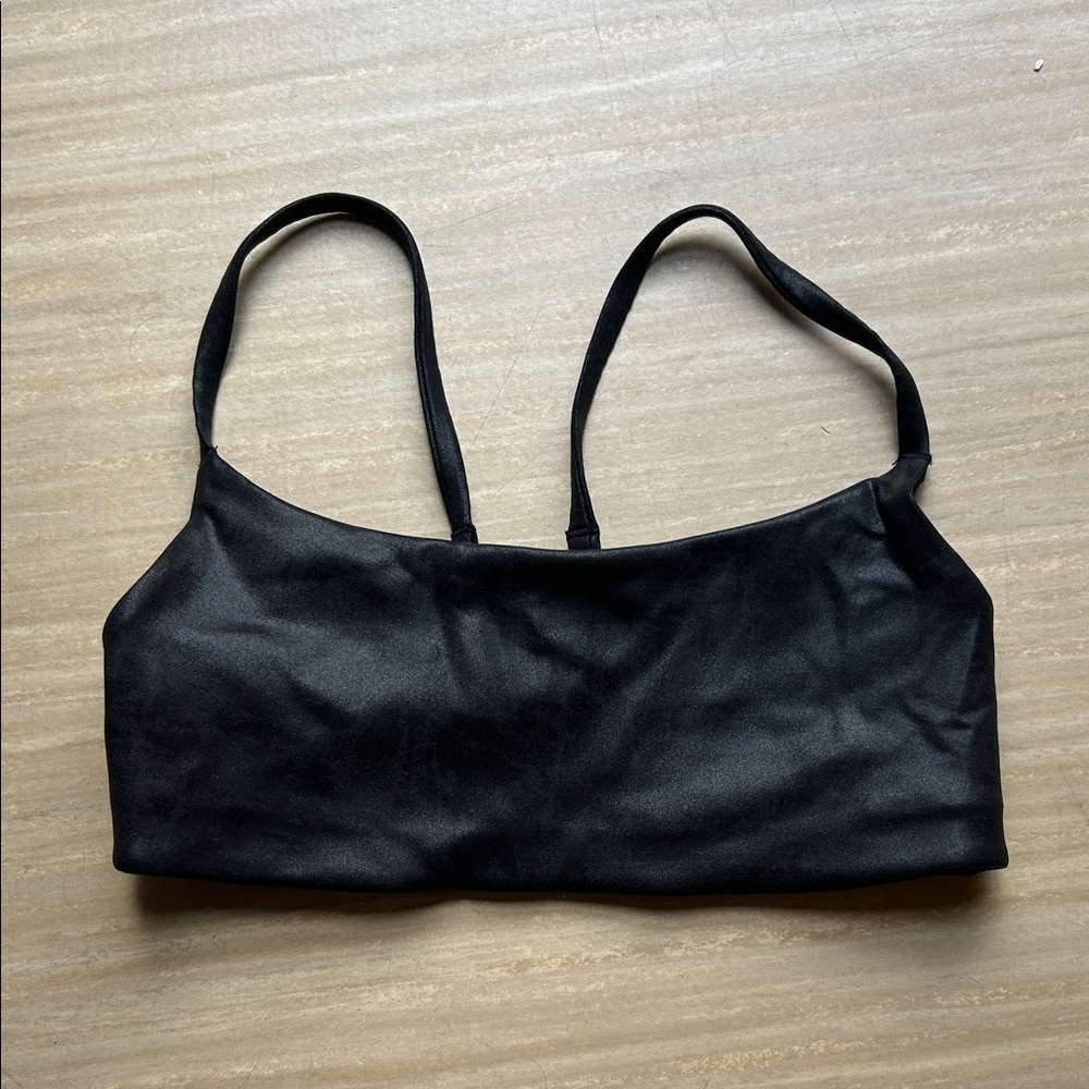 Black Shiny Lululemon Sports Bra Size 6